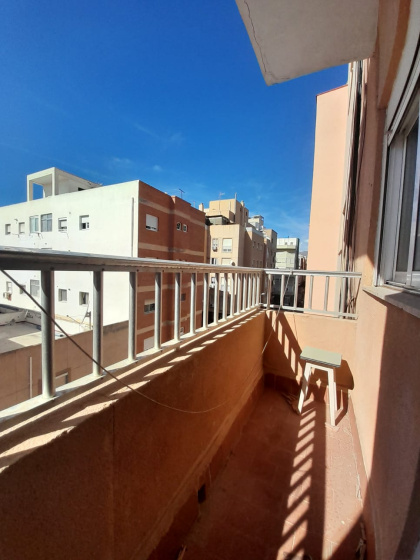 Calle Jaúl, Almería, Almería 04007, 3 Bedrooms Bedrooms, ,1 BathroomBathrooms,Piso,En Venta,Calle Jaúl,1168