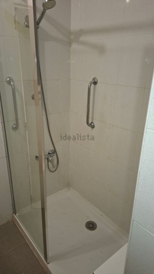 Piso en venta en Calle Cucarro, Almería, 3 Habitaciones Habitaciones, 0 ,1 BañoBaño,Piso,En Venta,Piso en venta en Calle Cucarro,0,1007