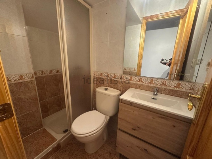 Chalet adosado en venta en Calle Río Ebro, Almería, 3 Habitaciones Habitaciones, 0 ,2 BañoBaño,Chalet,En Venta,Chalet adosado en venta en Calle Río Ebro,0,1028