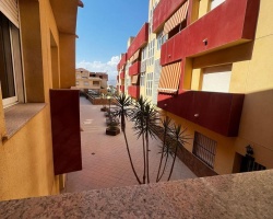 Piso en venta en Calle Catedrático Joaquin Rodrigu, Almería, 3 Habitaciones Habitaciones, 0 ,1 BañoBaño,Piso,En Venta,Piso en venta en Calle Catedrático Joaquin Rodrigu,0,1043