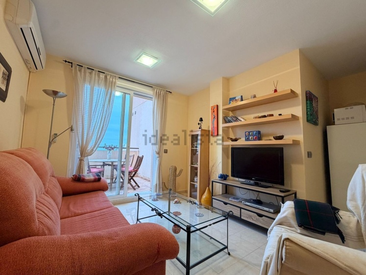 Piso en venta en Calle las Encinas, Almería, 1 Dormitorio Habitaciones, 0 ,1 BañoBaño,Piso,En Venta,Piso en venta en Calle las Encinas,0,1057