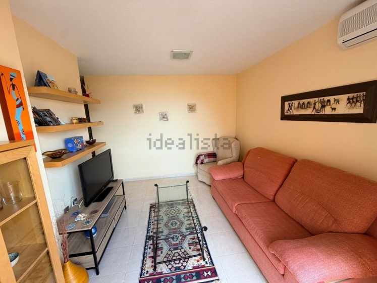 Piso en venta en Calle las Encinas, Almería, 1 Dormitorio Habitaciones, 0 ,1 BañoBaño,Piso,En Venta,Piso en venta en Calle las Encinas,0,1057