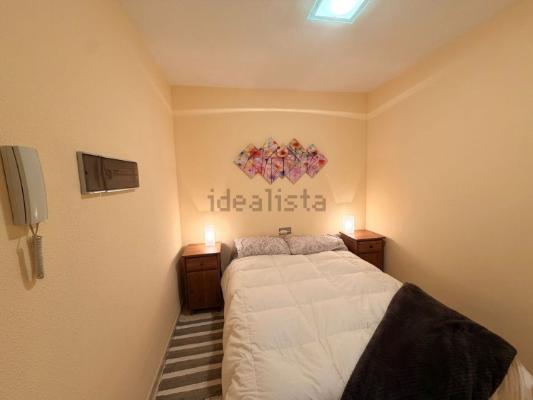 Piso en venta en Calle las Encinas, Almería, 1 Dormitorio Habitaciones, 0 ,1 BañoBaño,Piso,En Venta,Piso en venta en Calle las Encinas,0,1057