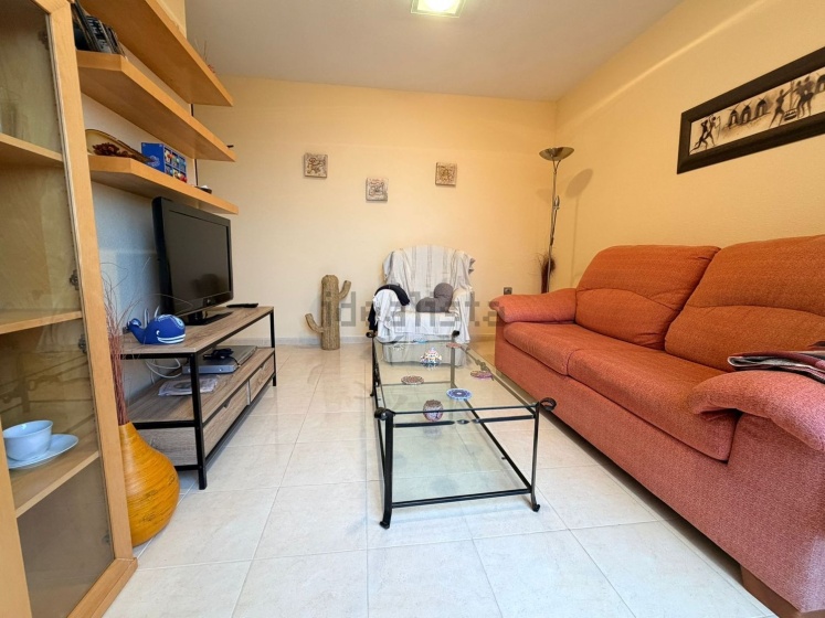 Piso en venta en Calle las Encinas, Almería, 1 Dormitorio Habitaciones, 0 ,1 BañoBaño,Piso,En Venta,Piso en venta en Calle las Encinas,0,1057