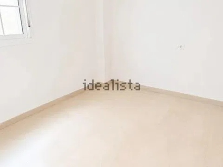 Almería, 0 , 2 Habitaciones Habitaciones,1 BañoBaño,Piso,En Venta,2,1080