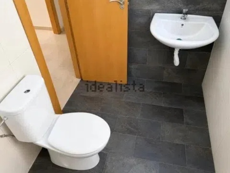 Almería, 0 , 2 Habitaciones Habitaciones,1 BañoBaño,Piso,En Venta,2,1080