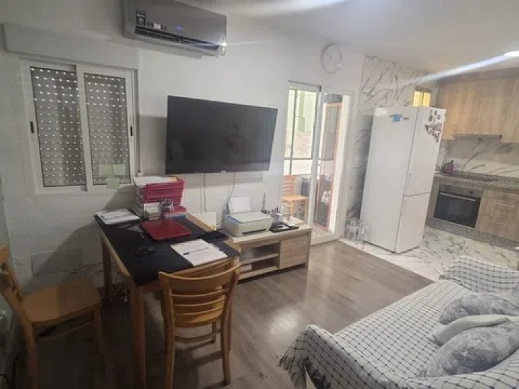 Almería, 3 Habitaciones Habitaciones, 0 ,1 BañoBaño,Piso,En Venta,1,1090 Almería, 3 Habitaciones Habitaciones, 0 ,1 BañoBaño,Piso,En Venta,1,1090